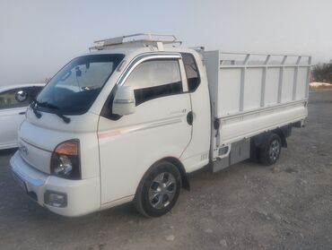 кабина на юмз трактор: Жеңил жүк ташуучу унаа, Hyundai, Стандарт
