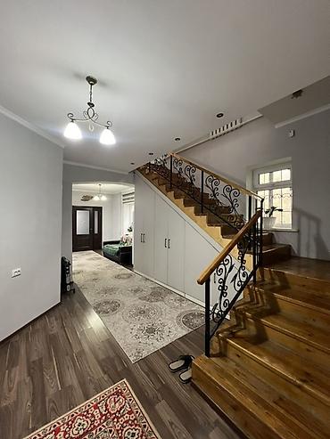 Продажа коттеджей и домов: 🚨 Срочно продается дом в Кызыл-Аскере! 🏡 Дом в хорошем состоянии 💰 — 12