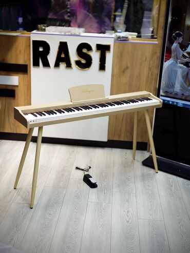 Akustik gitaralar: Piano, Rəqəmsal, Yeni, Ünvandan götürmə