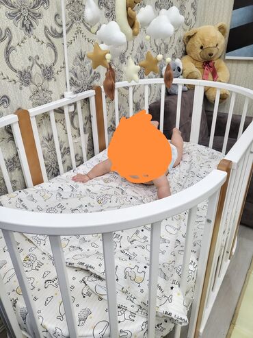 yumru yataq: Oğlan və qız üçün, İşlənmiş, Yumru, Beşik, Dəstsiz, Matras ilə