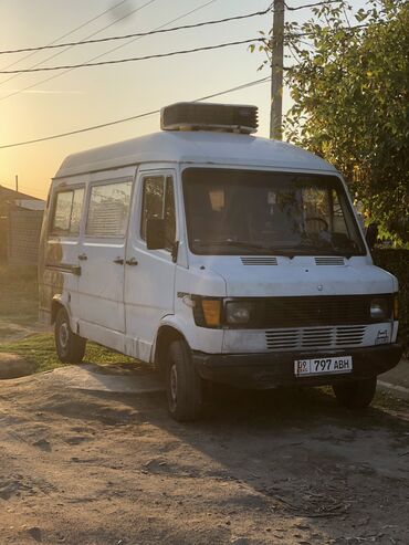 Легкий грузовой транспорт: Легкий грузовик, Mercedes-Benz, Стандарт, 2 т, Б/у