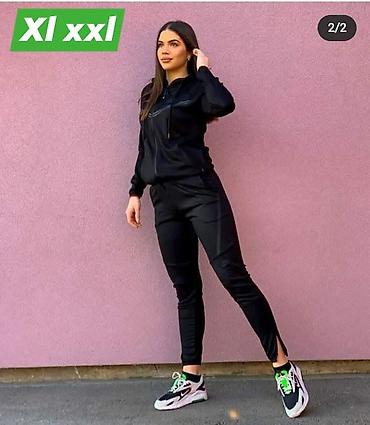 pull and bear helanke: Ženska trenerka (dukserica sa kapuljačom + helanke), materijal mokra — 6