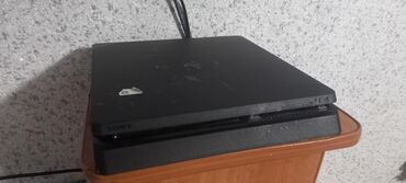 сколько стоит плейстейшен 4 бу: Продаю Ps 4 slim в комплекте: 3 джостика зарядное устройство и диски
