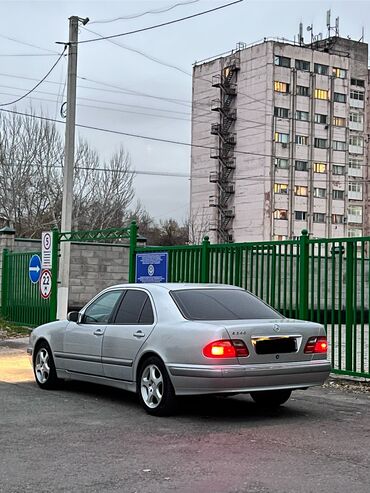 Mercedes-Benz: Mercedes-Benz E-Class: 2001 г., 2.6 л, Автомат, Газ, Седан