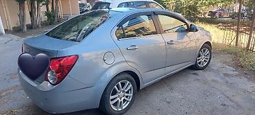 opel astra k: Chevrolet Aveo: 1.6 l | 2011 il 46000 km Sedan — 6