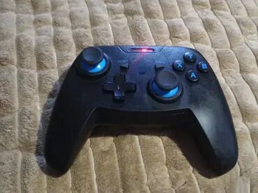 Oprema za video igre: 1. MS Gamepad Console M500 2. Wireless Game Controller 3. Logitech® — 8