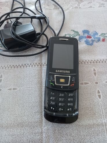 samsung a0: Samsung A10e, rəng - Qara, Düyməli