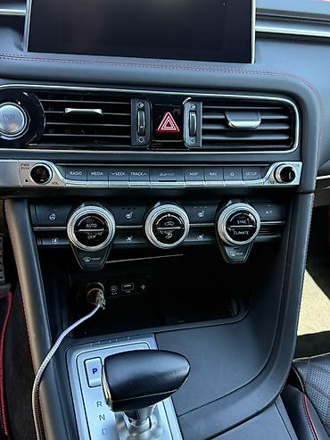 Другие автомобили: Редкая модификация Genesis G70, темно-синий седан бизнес‑класса с — 18