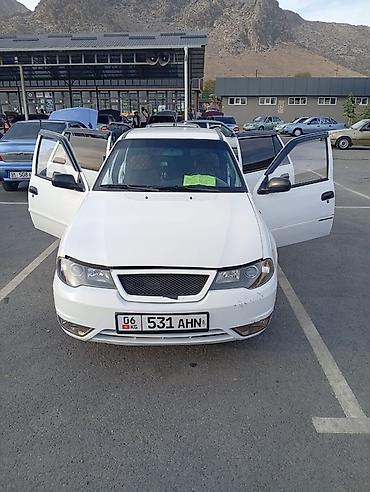 Daewoo Nexia: 2012 г., 1.6 л, Механика, Бензин, Седан