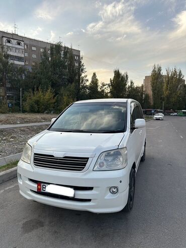 минивэн тойота 7 мест левый руль цена: Toyota Noah: 2003 г., 2 л, Автомат, Бензин, Вэн/Минивэн