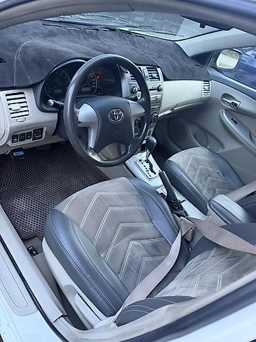 марк два: Toyota Corolla: 2011 г., 1.8 л, Автомат, Бензин, Седан — 2
