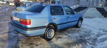 Volkswagen: Volkswagen Vento: 1994 г., 1.8 л, Механика, Бензин, Седан — 5
