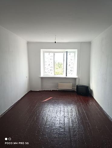 Комнаты: 18 м², Без мебели — 4