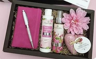 refine kapi forum: Neka svaki dan bude razlog za osmeh! 🌸✨ ​Tražite savršen poklon za — 3