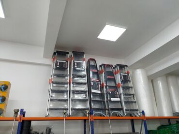 Измерительные приборы: Fərqli ölçülərdə mövcud olan bu qatlanan nərdivanlar müxtəlif işlər