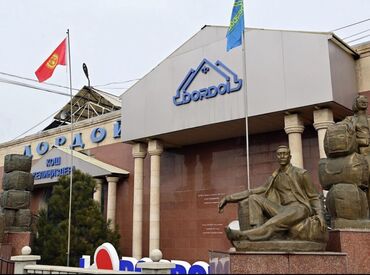 продаю коммерческое помещение: 🔹 Вариант 2 (больше формальности и акцент на готовность) Контейнер на