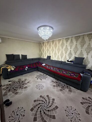 Долгосрочная аренда домов: 1000 м², 4 комнаты, Утепленный, Бронированные двери, Парковка