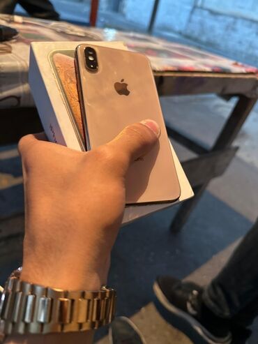 Apple iPhone: IPhone Xs, 64 GB, Qızılı, Face ID