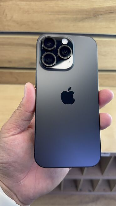 red square keyrox: IPhone 16 Pro, Б/у, 512 ГБ, Коробка, 100 %