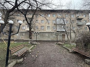 Аренда помещений свободного назначения: Сдаётся в аренду коммерческое помещение. 📍 Район: станция Бишкек 🏢 — 10