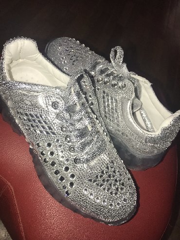 Women's Sneakers and athletic shoes: Ölçü: 37, rəng - Gümüşü, Yeni — 18