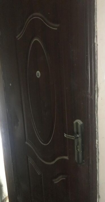 çöl qapisi: Blok üçün İşlənmiş Giriş qapısı 80x205 sm Zamok ilə, Ünvandan götürmə