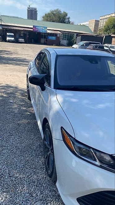 на тойота: Toyota Camry: 2020 г., 2.5 л, Автомат, Бензин, Седан — 9
