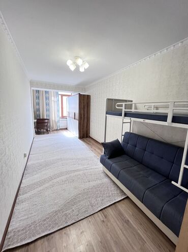 Долгосрочная аренда квартир: 3 комнаты, Риэлтор, Без подселения, С мебелью полностью — 3