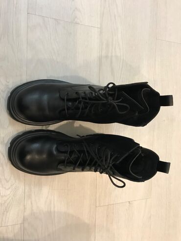 Botinka və botilyonlar: Ölçü: 39, rəng - Qara, Yeni — 11