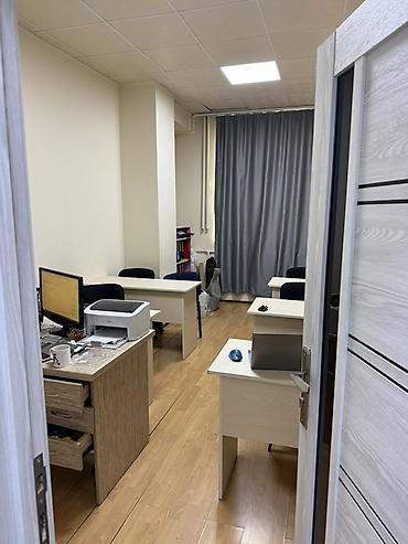 office: Ofis və ya Repetitor Müəllimlər üçün Mərkəz daxilində otaqlar icarəyə — 1