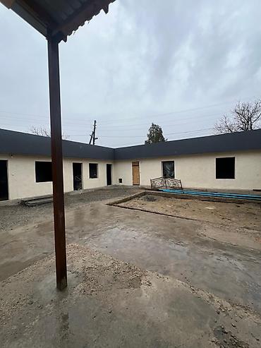 Продажа коттеджей и домов: Продаётся 2-этажный дом Общая площадь дома: 214м² Участок: 6,5соток — 21