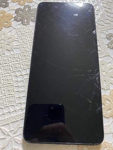 hk 11 pro max: Redmi smartfon Xüsusiyyətlər: - Arxa tərəfdə dairəvi modulda AI — 2