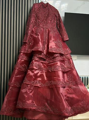 muncuglar: Xüsusi dizayn bordo rəngli gəlinlik - Model: Yüksək boğazlı — 1