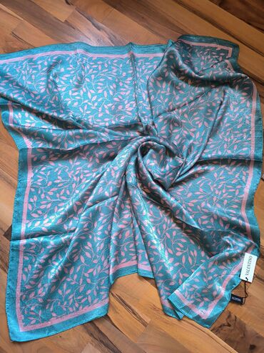zerif cayi qiymeti: Отлично на подарок!🎁🌷 Новый шелковый платок Valentino, привезли из