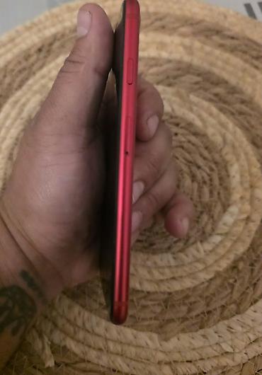 red wing: IPhone SE, 64 GB — 7