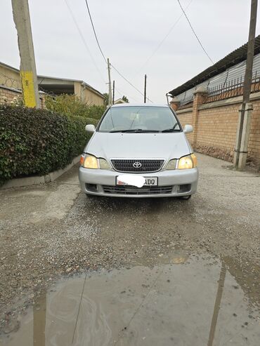 Toyota: Toyota Gaia: 2001 г., 2 л, Автомат, Бензин, Минивэн