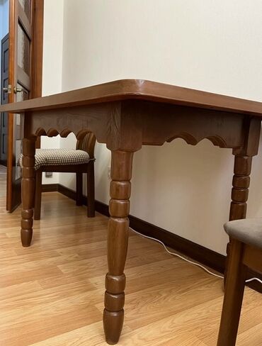 стол обеденный деревянный: Ашкана үчүн үстөл, Колдонулган, Тик бурчтуу, Бүктөлбөгөн