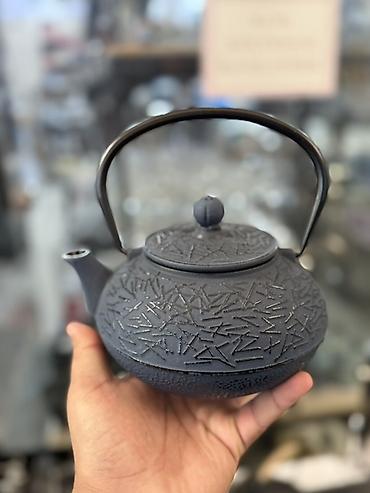 Dəmir çaydan (Tetsubin üslubunda) – dekorativ relyef naxışlı model - lalafo.az -da — 9 Dəmir çaydan (Tetsubin üslubunda) – dekorativ relyef naxışlı model - — 9