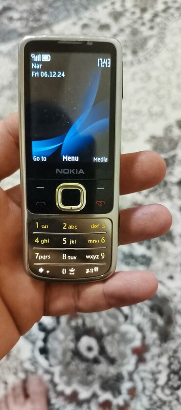 nokia 7380: Nokia 6700 Slide, rəng - Gümüşü