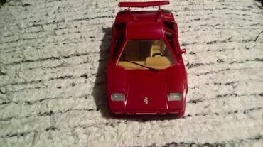 Figurice i makete: Lamborghini Chountach 1988 1 prema 24 Burago — 4