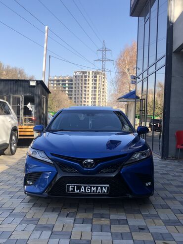 Toyota: Toyota Camry: 2020 г., 2.5 л, Автомат, Гибрид, Седан