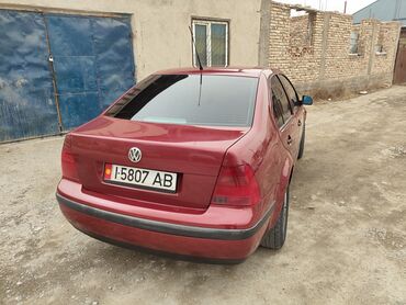арзан машина пасат: Volkswagen Bora: 1998 г., 0.2 - engine capacity л, Автомат, Бензин, Седан