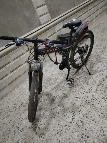 Uşaq velosipedləri: İşlənmiş İki təkərli Uşaq velosipedi Adidas, 26", sürətlərin sayı: 7
