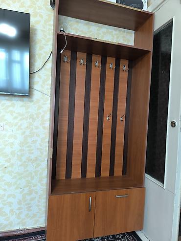 вешилка бу: Вешалка в прихожую 1000с
Адрес: 11мкр тел — 1