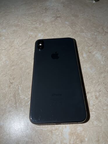 Apple iPhone: IPhone Xs Max, Б/у, 64 ГБ, Черный, Чехол, 81 %