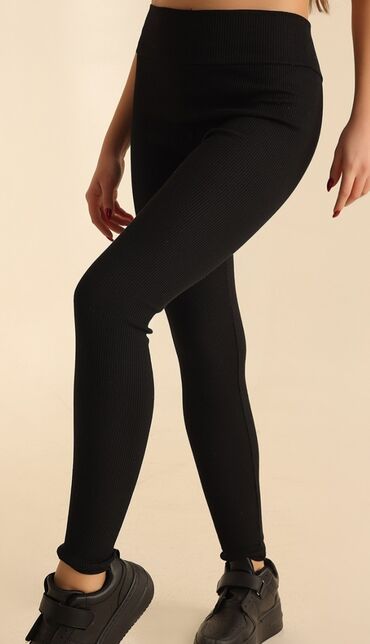 Qadın şalvarları: Taytlar m razmer 20 azn — 13