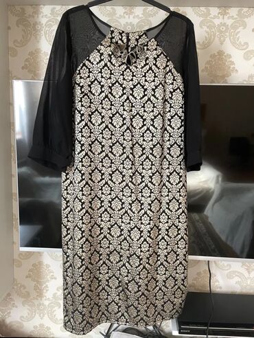 son zəng geyimləri instagram: Вечернее платье, Миди, 4XL (EU 48)