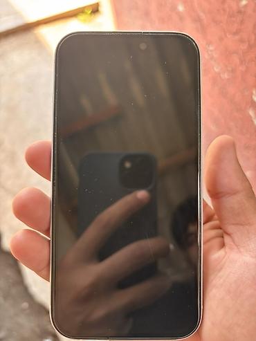 Apple iPhone: IPhone 15, Б/у, 256 ГБ, Зарядное устройство, Защитное стекло, Чехол, 86 % — 2
