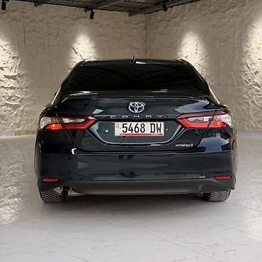 camry 55 exclusive: Toyota Camry: 2021 г., 2.5 л, Вариатор, Гибрид, Седан — 4