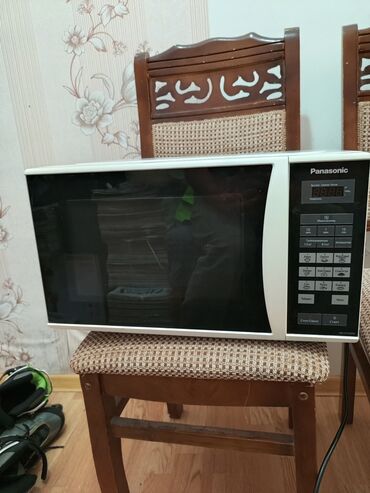 Mikrodalğalı sobalar: Mikrodalğalı soba Panasonic, Mikrodalğalar ilə, rəng - Ağ